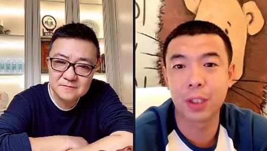 李亚林低声道：这么长时间没见老爷子了，好不容易陪陪他老人家，不在乎多两个小时了，你跟机组打个招呼，演出结束之后我再过去。